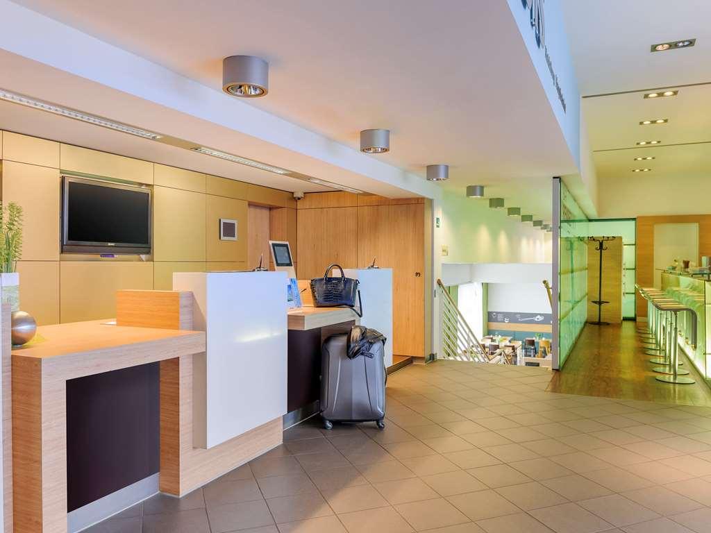Hotel Ibis Heidelberg Hauptbahnhof Exterior foto