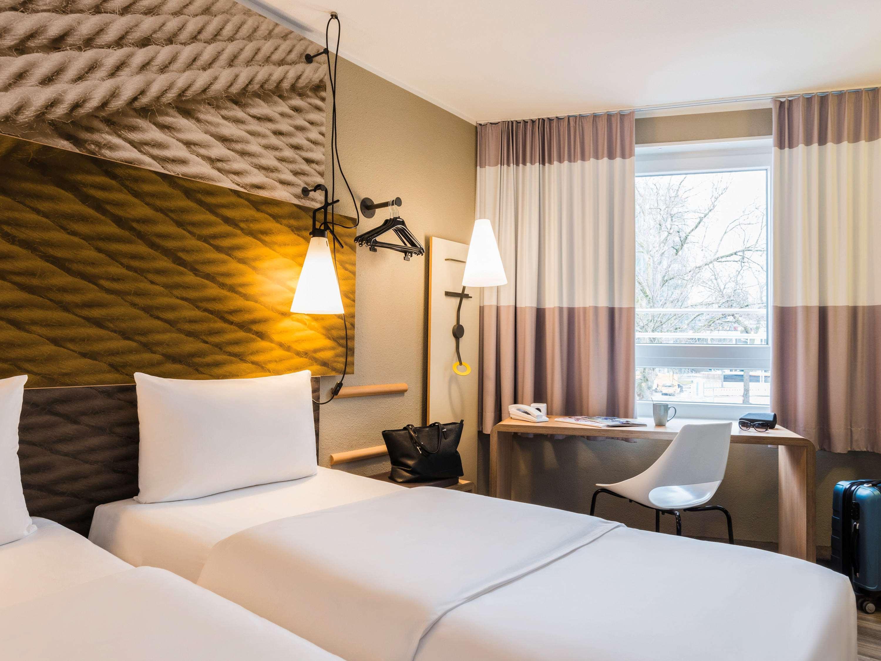 Hotel Ibis Heidelberg Hauptbahnhof Exterior foto