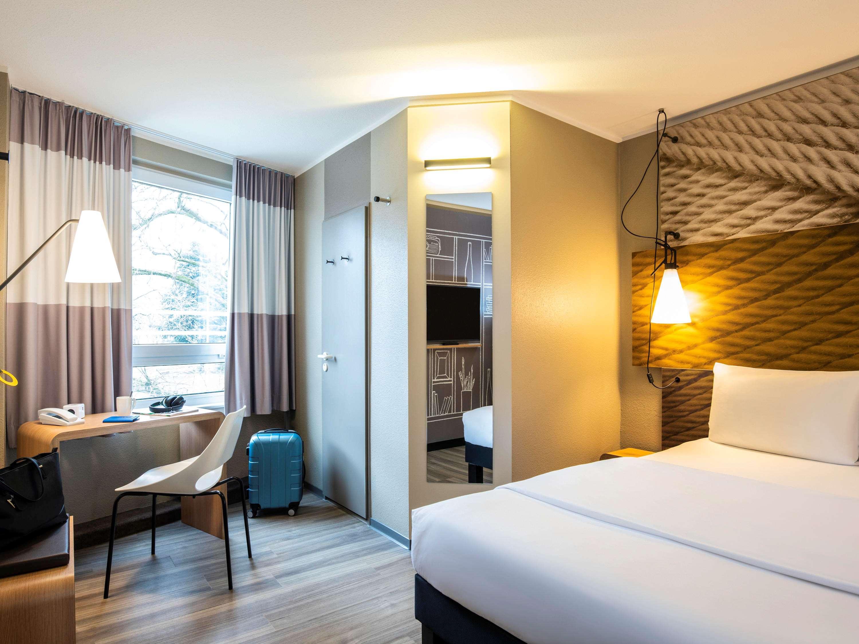 Hotel Ibis Heidelberg Hauptbahnhof Exterior foto