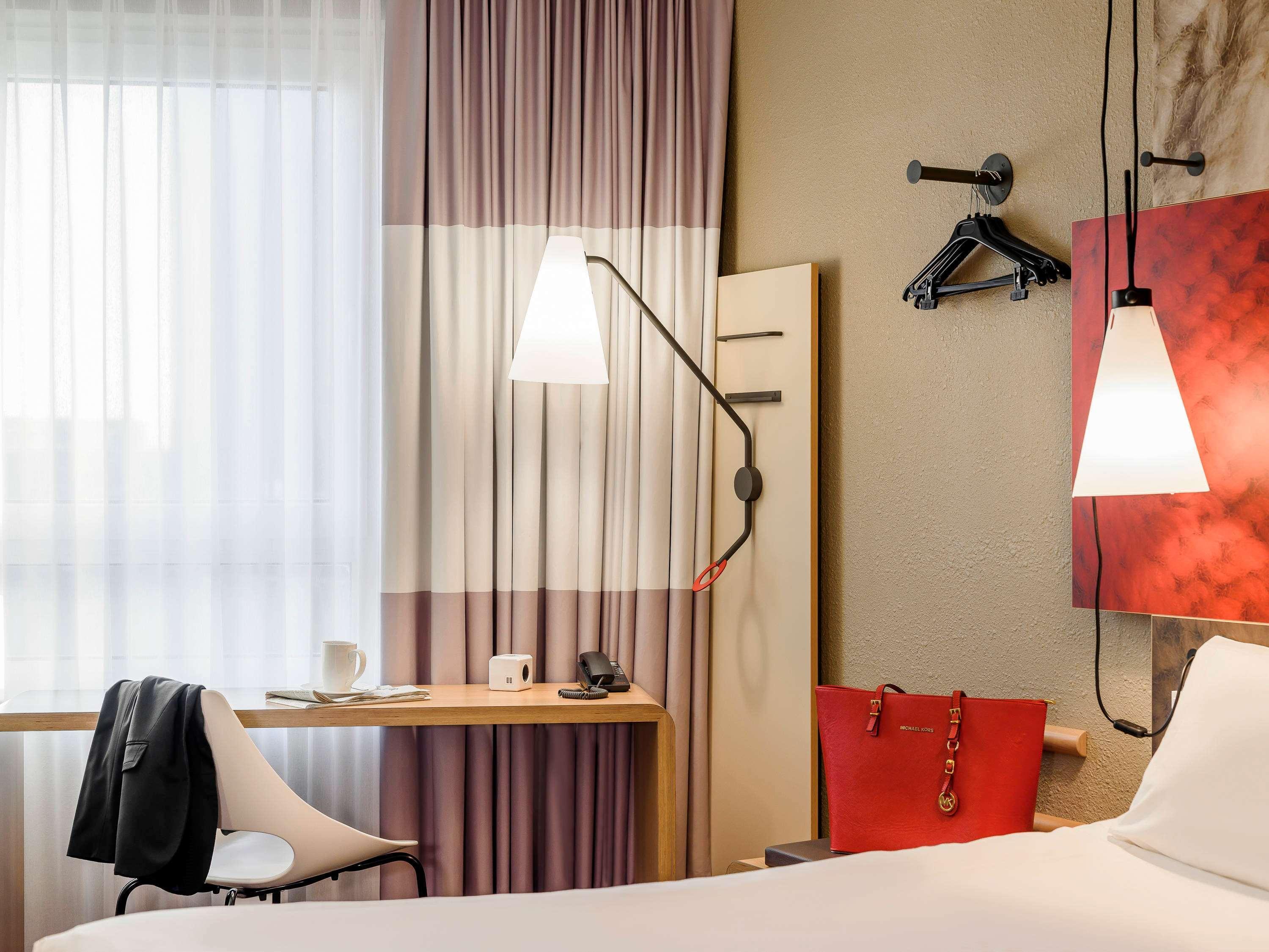 Hotel Ibis Heidelberg Hauptbahnhof Exterior foto